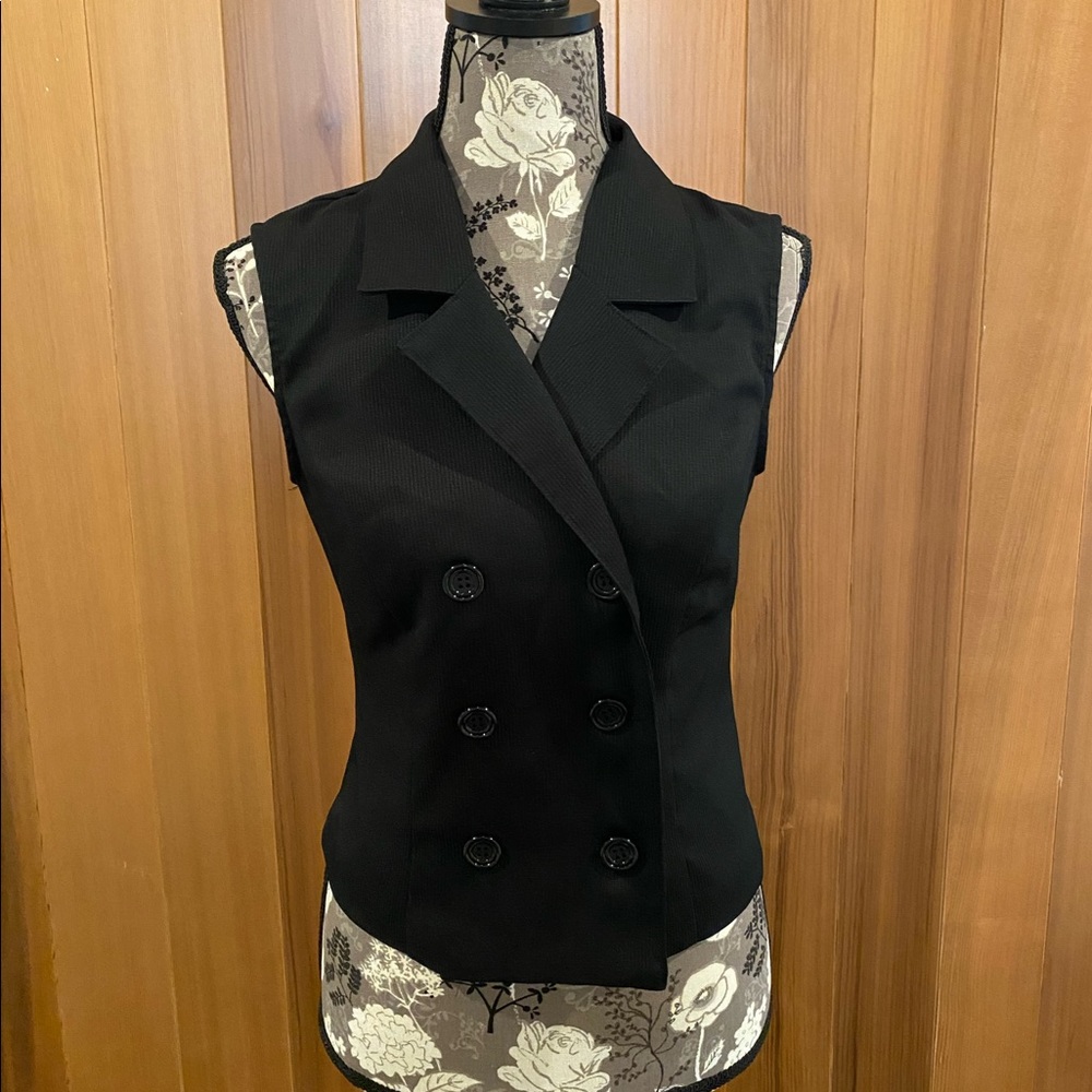 Spring street collared vest